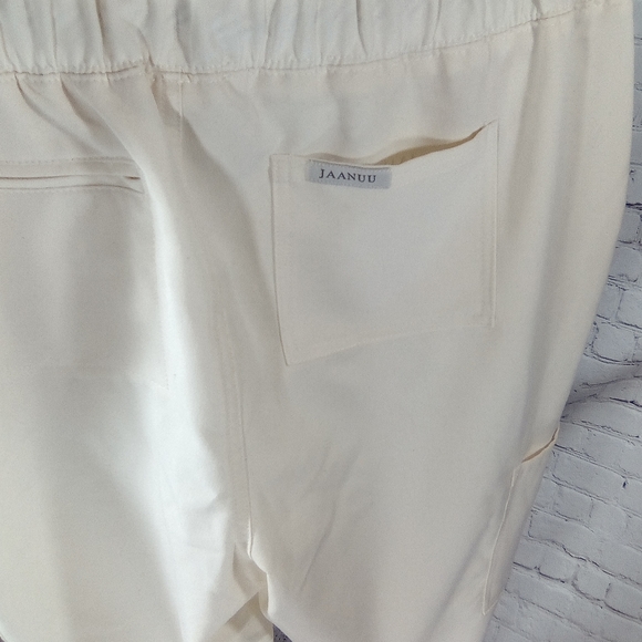 JAANUU Scrub Joggers Pant 🙎‍♀️🥰💚 - Picture 8 of 16